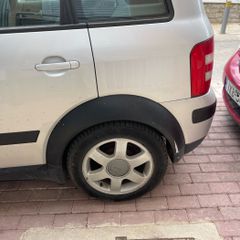 Audi A2 2001-thumb-5