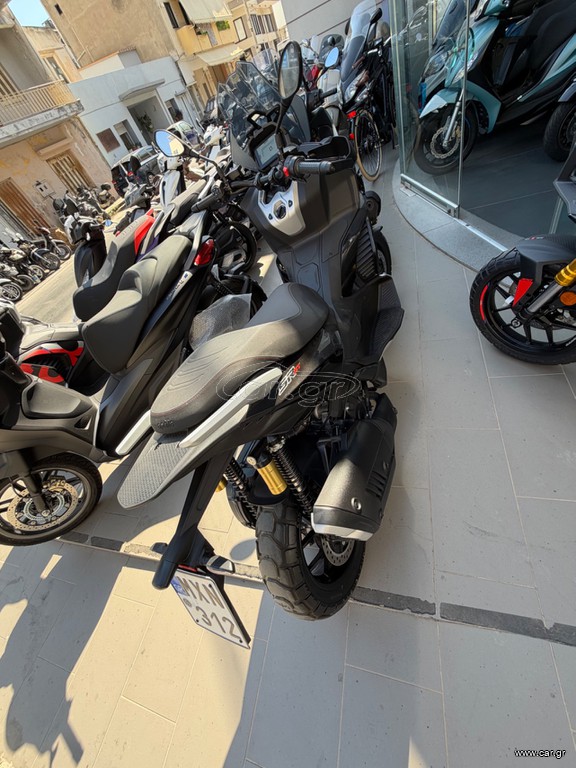 Aprilia SR GT 400 2026