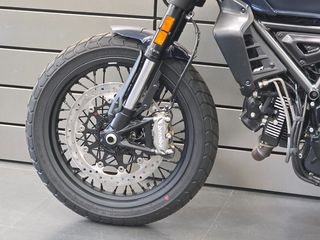 Ducati Scrambler 2025 Nightshift-thumb-16