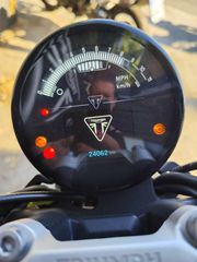 Triumph Trident 660 2021-thumb-4
