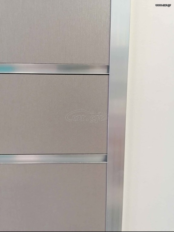 Slat Mdf σε ασημί χρώμα