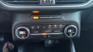 Ford Focus 2022-thumb-37