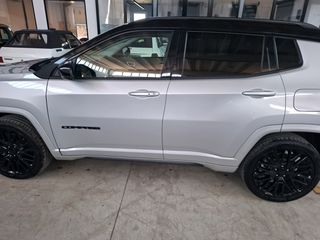 Jeep Compass 2022 240HP 4Xe/ S-thumb-5