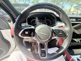 Jaguar F-Pace 2022 D200 Mild- Hybrid R-Dybamic SEAWD-thumb-49