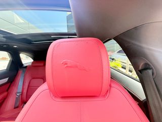 Jaguar F-Pace 2022 D200 Mild- Hybrid R-Dybamic SEAWD-thumb-57