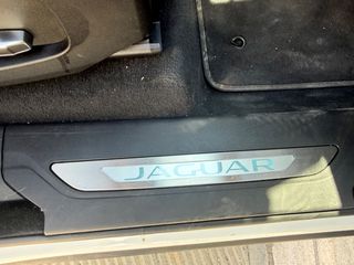 Jaguar F-Pace 2022 D200 Mild- Hybrid R-Dybamic SEAWD-thumb-28