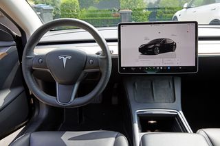 Tesla Model 3 2022 STANDARD RANGE PLUS-thumb-4