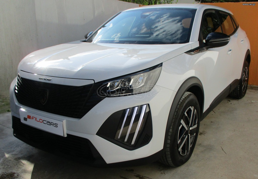 Peugeot 2008 2025 1.2 PURETECH 100 STYLE