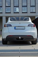 Tesla Model Y 2022 LONG RANGE DUAL MOTOR-thumb-4