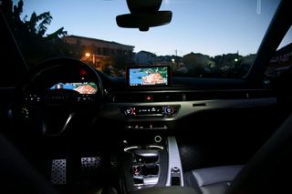 Audi A4 2017 S LINE 2.0 TDI S TRONIC!!-thumb-8