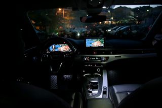 Audi A4 2017 S LINE 2.0 TDI S TRONIC!!-thumb-11