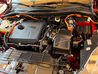 Ford Kuga 2021 2,5 ST~LINE 225PS HYBRID PLUG IN-thumb-37