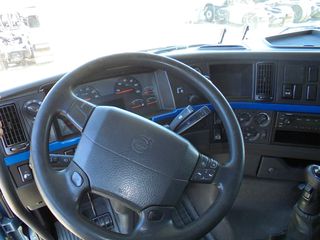 Volvo 2010 FH12-420 EEV-thumb-12