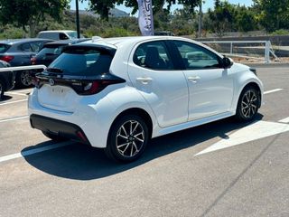 Toyota Yaris 2022 HDF Active Plus Hybrid Αυτόματο-thumb-3