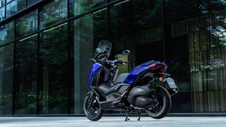 Yamaha XMAX 300 2026 ΔΩΡΟ ΓΝΗΣΙΑ ΑΞΕΣΟΥΑΡ YAMAHA ΑΞΙΑΣ 500€!-thumb-11