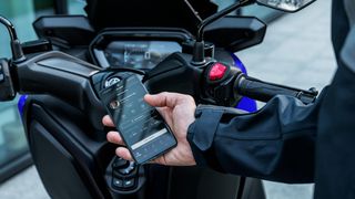 Yamaha XMAX 300 2026 ΔΩΡΟ ΓΝΗΣΙΑ ΑΞΕΣΟΥΑΡ YAMAHA ΑΞΙΑΣ 500€!-thumb-13