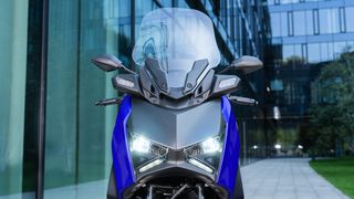 Yamaha XMAX 300 2026 ΔΩΡΟ ΓΝΗΣΙΑ ΑΞΕΣΟΥΑΡ YAMAHA ΑΞΙΑΣ 500€!-thumb-15