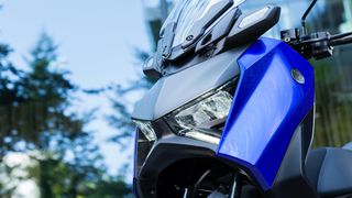 Yamaha XMAX 300 2026 ΔΩΡΟ ΓΝΗΣΙΑ ΑΞΕΣΟΥΑΡ YAMAHA ΑΞΙΑΣ 500€!-thumb-17