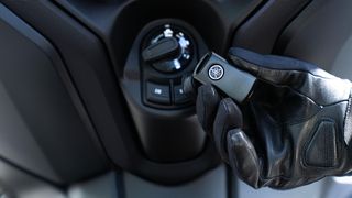 Yamaha XMAX 300 2026 ΔΩΡΟ ΓΝΗΣΙΑ ΑΞΕΣΟΥΑΡ YAMAHA ΑΞΙΑΣ 500€!-thumb-22