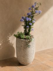 Χειροποίητη τσιμεντένια γλάστρα – Minimal Design