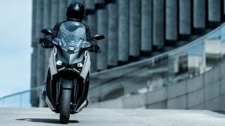 Yamaha XMAX 300 Tech Max+ EU5+ 2026 Tech MAX PLUS+-ΔΩΡΟ ΓΝΗΣΙΑ ΑΞΕΣΟΥΑΡ YAMAHA ΑΞΙΑΣ 500€!-thumb-3