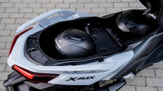 Yamaha XMAX 300 Tech Max+ EU5+ 2026 Tech MAX PLUS+-ΔΩΡΟ ΓΝΗΣΙΑ ΑΞΕΣΟΥΑΡ YAMAHA ΑΞΙΑΣ 500€!-thumb-16