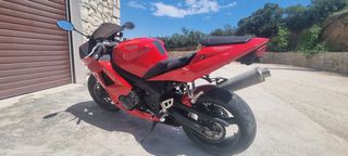 Triumph Daytona 600 2004