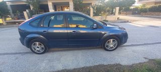 Ford Focus 2006-thumb-1