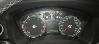 Ford Focus 2006-thumb-5