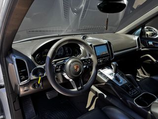 Porsche Cayenne 2015 S E-HYBRID GTS 416hp-thumb-16
