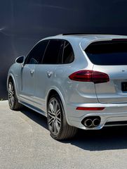 Porsche Cayenne 2015 S E-HYBRID GTS 416hp-thumb-12