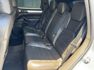 Porsche Cayenne 2015 S E-HYBRID GTS 416hp-thumb-18
