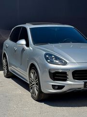 Porsche Cayenne 2015 S E-HYBRID GTS 416hp-thumb-5