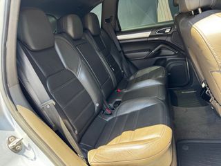 Porsche Cayenne 2015 S E-HYBRID GTS 416hp-thumb-21