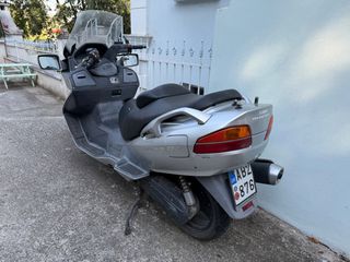 Suzuki Burgman 650 2002-thumb-3