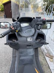 Suzuki Burgman 650 2002-thumb-5