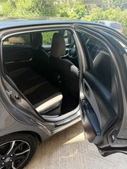Toyota Yaris 2018 1.5 HYBRID BI-TONE-thumb-7