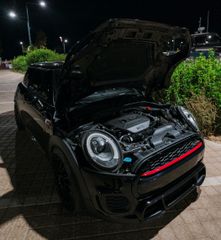 Mini John Cooper Works 2017-thumb-1