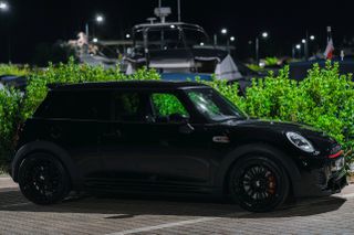 Mini John Cooper Works 2017-thumb-2