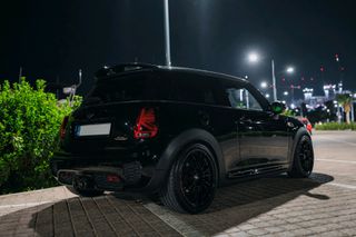 Mini John Cooper Works 2017-thumb-5