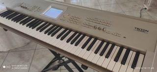 Korg Triton Studio 76-thumb-2