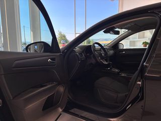 Renault Arkana 2022-thumb-7