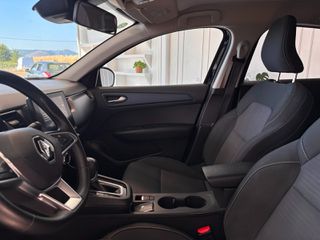 Renault Arkana 2022-thumb-9
