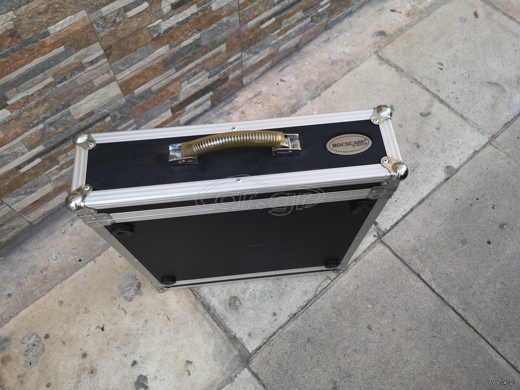 Flightcase "ROCKCASE by Warwick" 2U