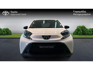 Toyota Aygo 2023 X PLAY CVT-thumb-4