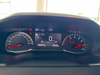 Peugeot 2008 2021-thumb-14