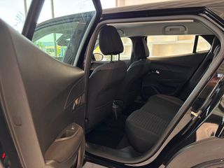 Peugeot 2008 2021-thumb-17