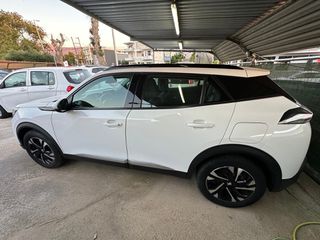 Peugeot 2008 2020 1.5 Blue HDi Allure-thumb-2