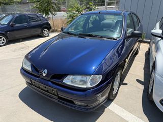 Renault Megane 1999-thumb-1
