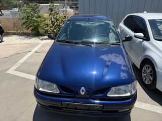 Renault Megane 1999-thumb-2